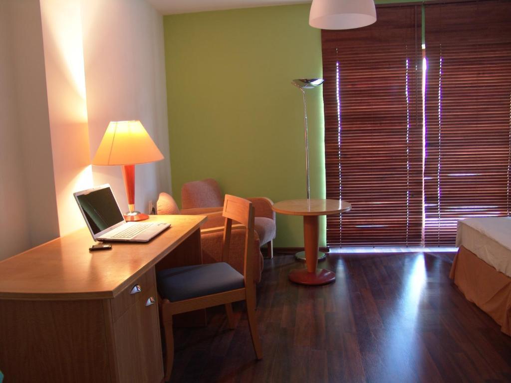 Green Energy Rooms Krakau Buitenkant foto